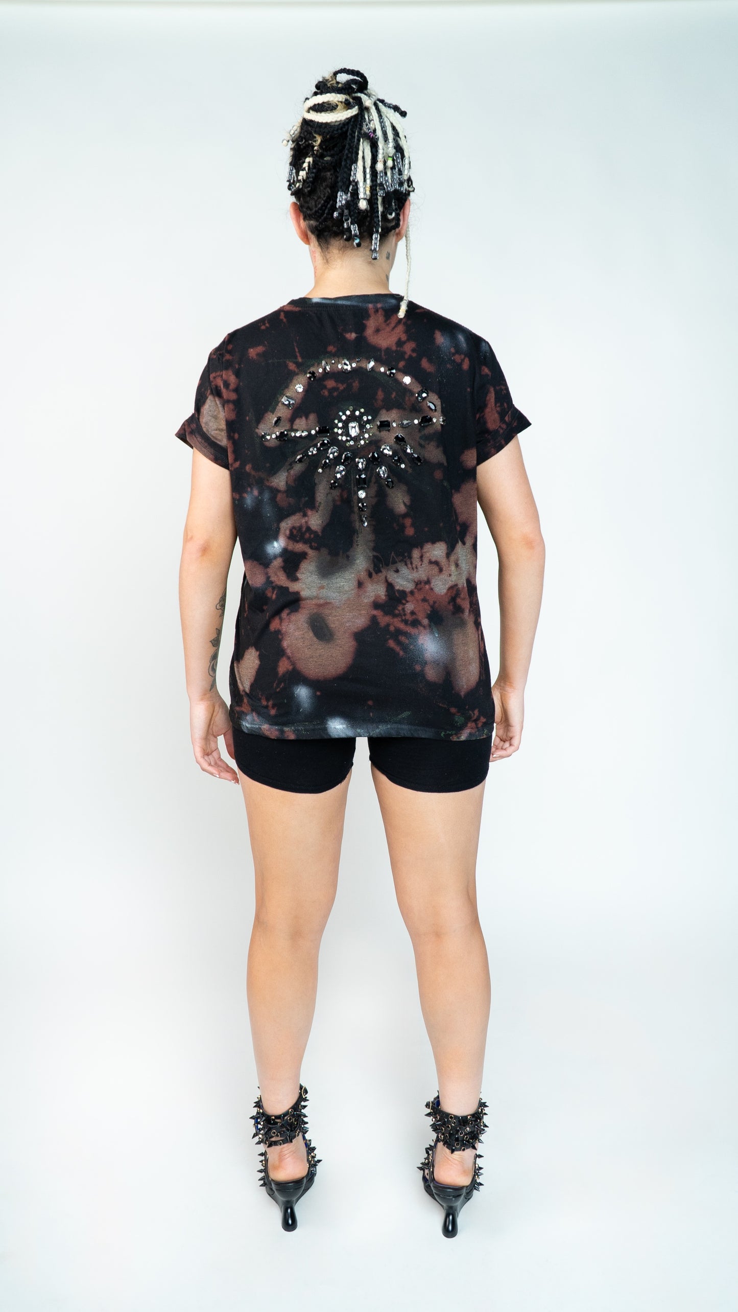 QUEEN EYE DZNR-TEE
